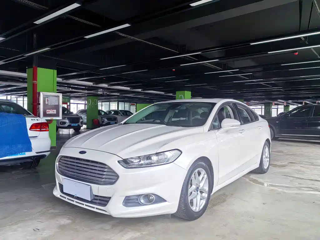 Ford Mondeo 2015 — фото 3