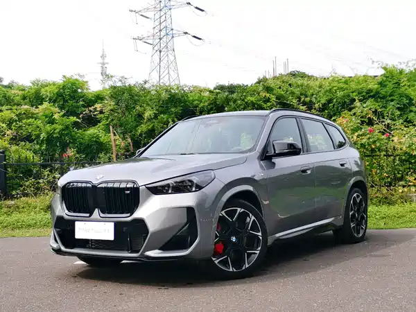 BMW M235L 2025