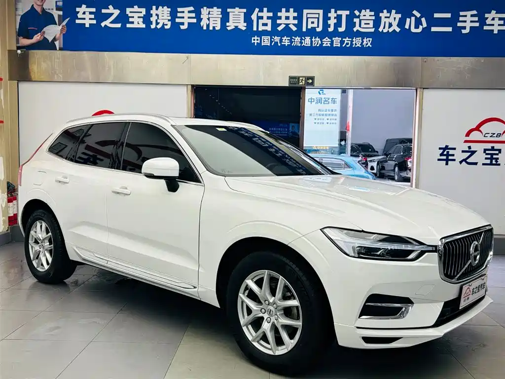 Volvo XC60 2021 — фото 3