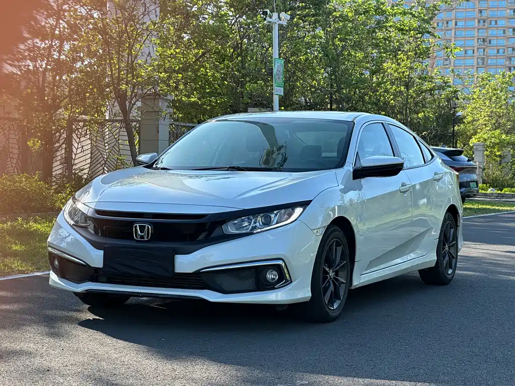 Honda Civic 2020 — фото 1