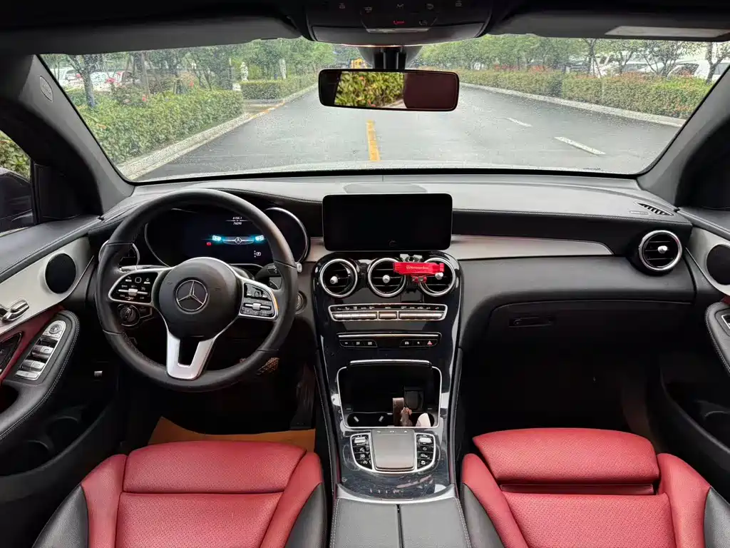 Mercedes-Benz GLC Coupe 2020 — фото 13