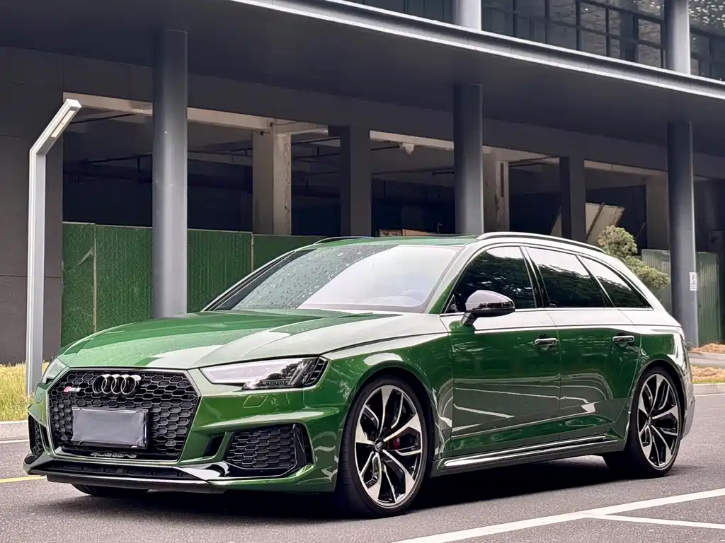 Audi RS 4 2019