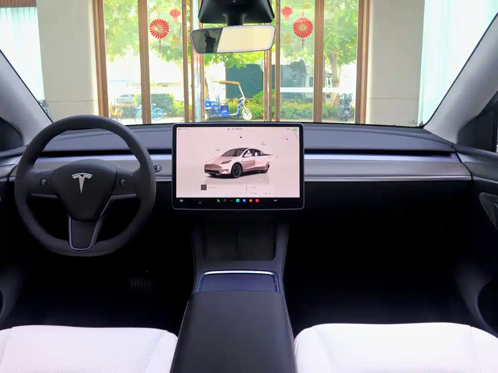 Tesla Model Y 2022 — фото 8