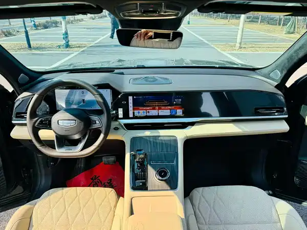 Geely Xingyue L 2025