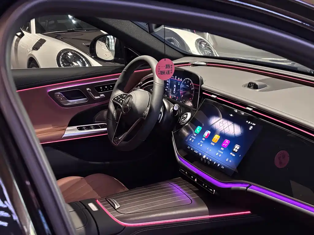 Mercedes-Benz E-Class 2025 — фото 14
