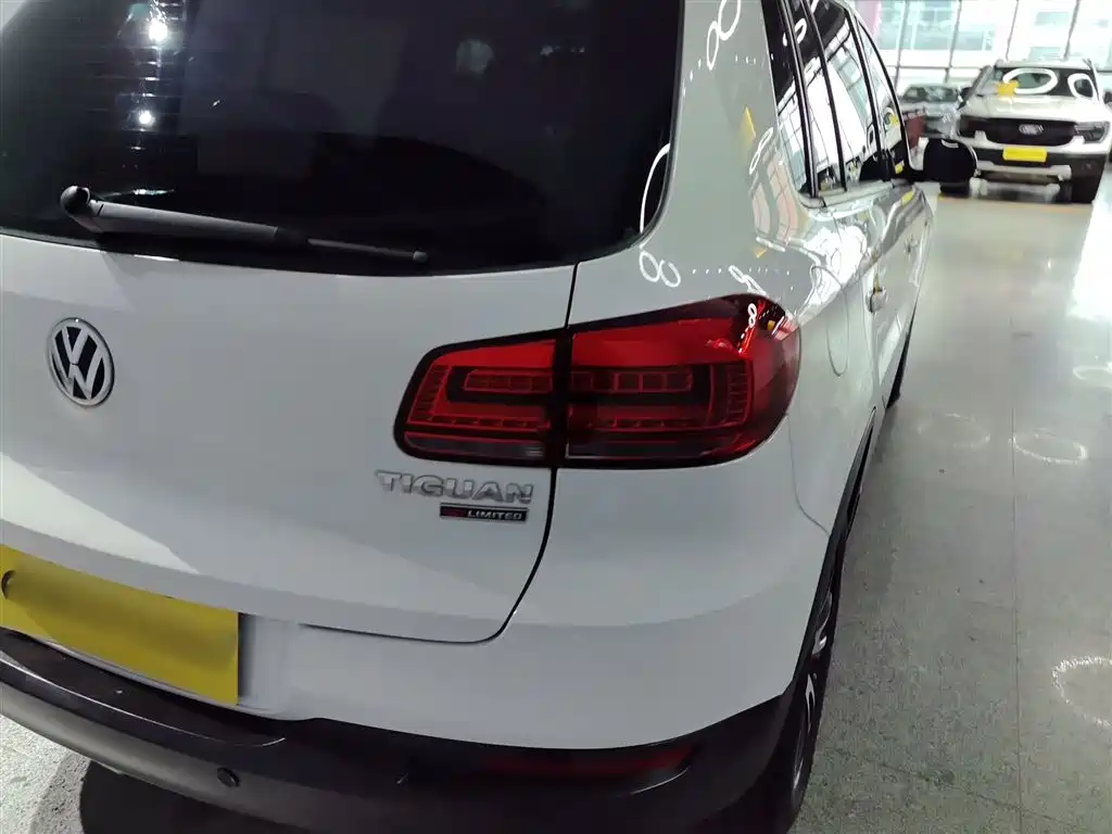 Volkswagen Tiguan 2017 — фото 24