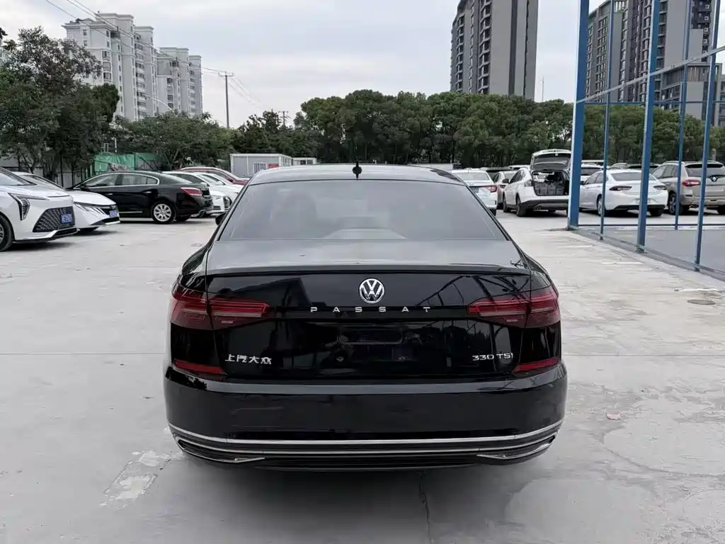 Volkswagen Passat 2020 — фото 9