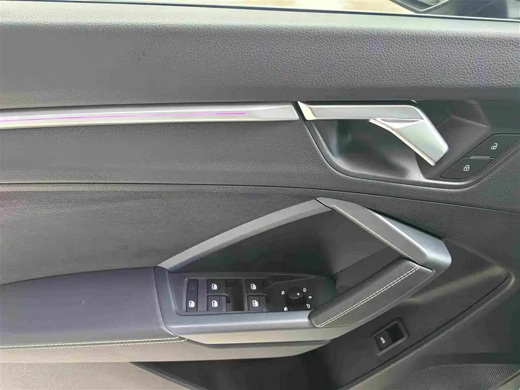 Audi Q3 2024 — фото 14