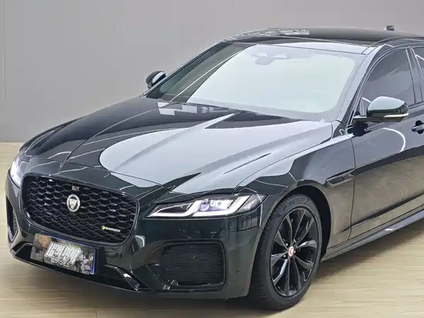 Jaguar XFL 2021