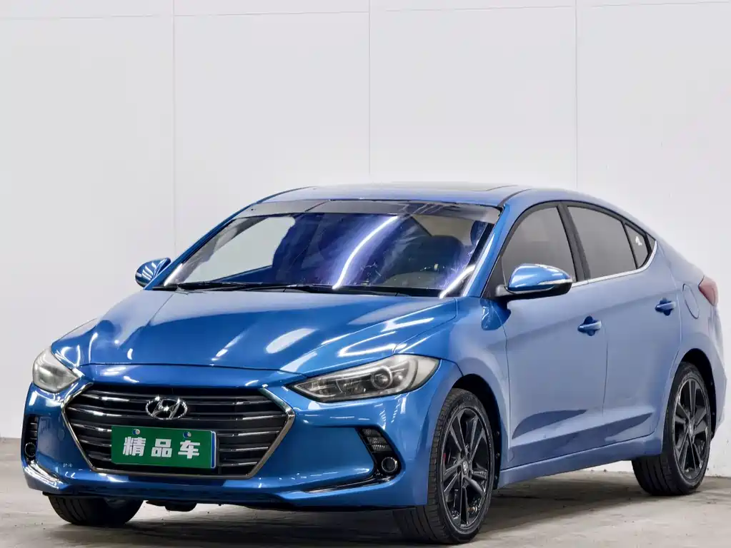Hyundai Elantra 2016 — фото 1