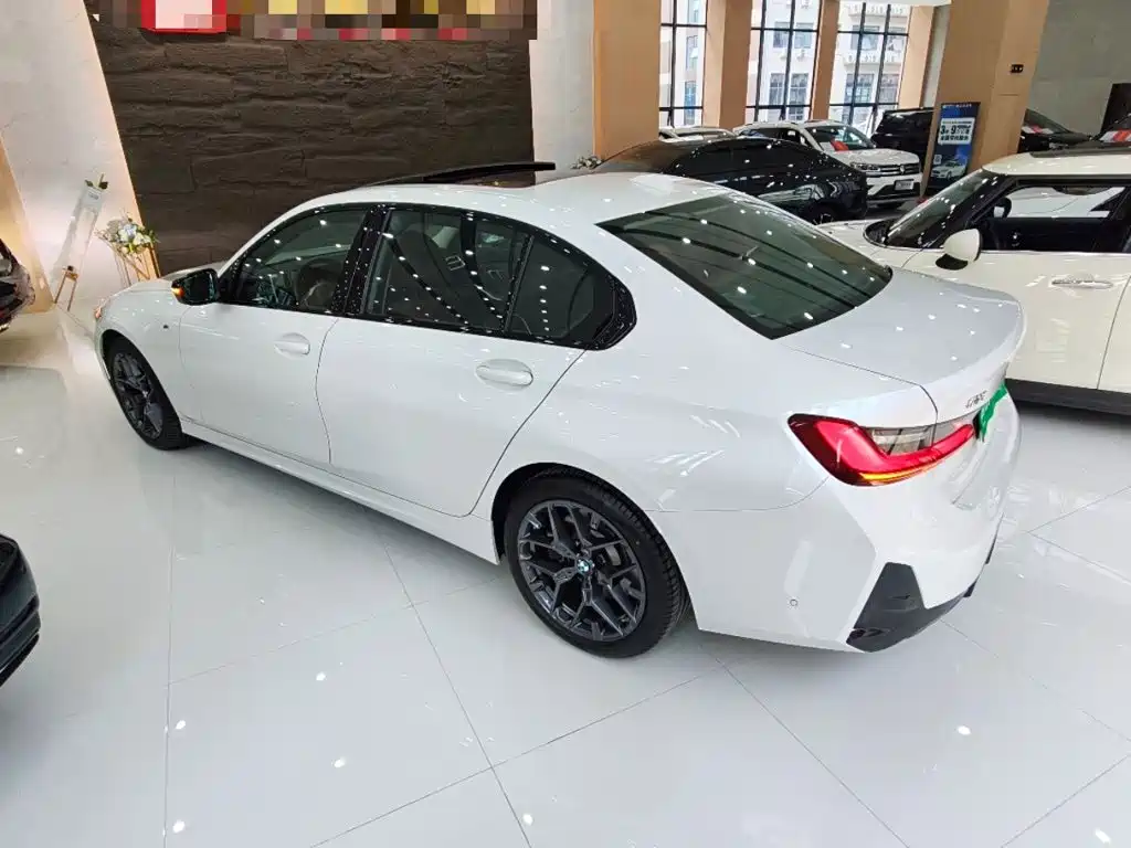 BMW 3 Series 2025