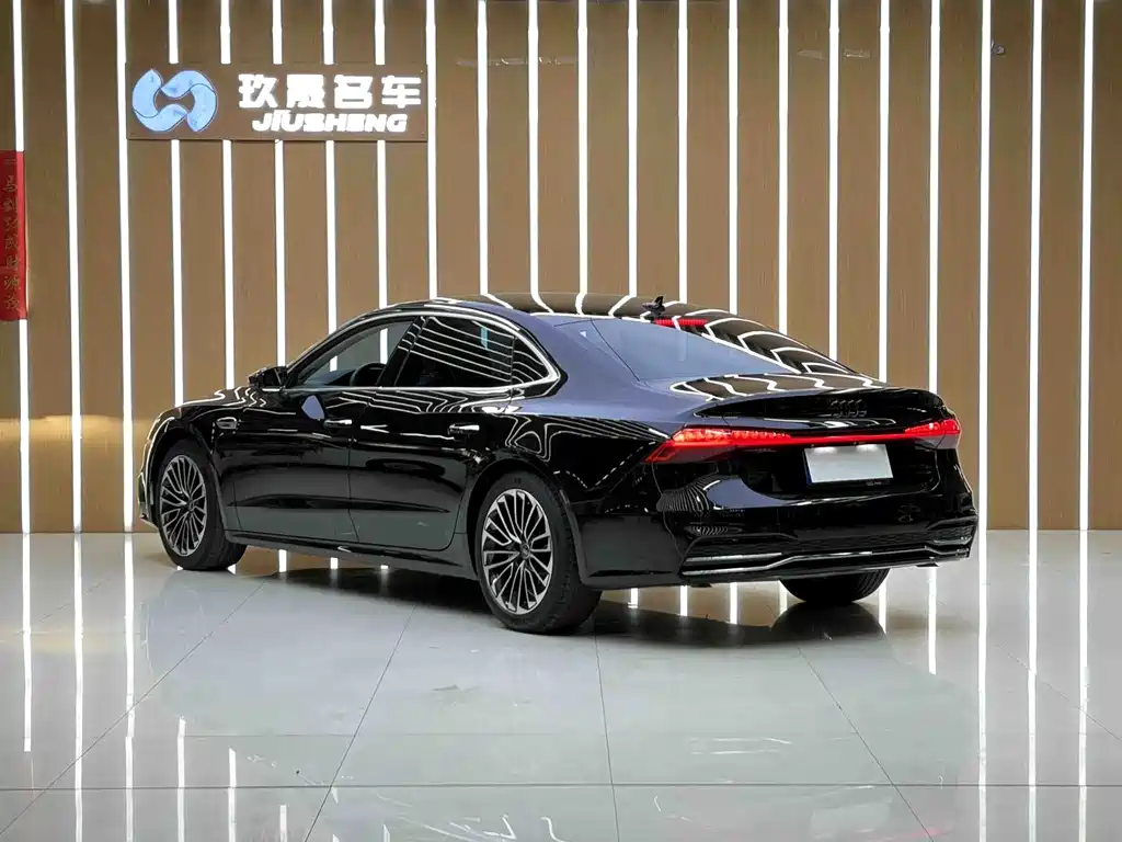 Audi A7L 2024 — фото 20
