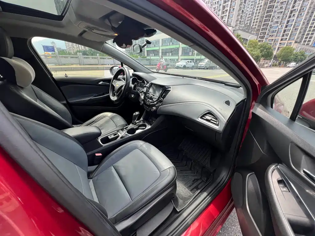 Chevrolet Cruze 2017 — фото 10
