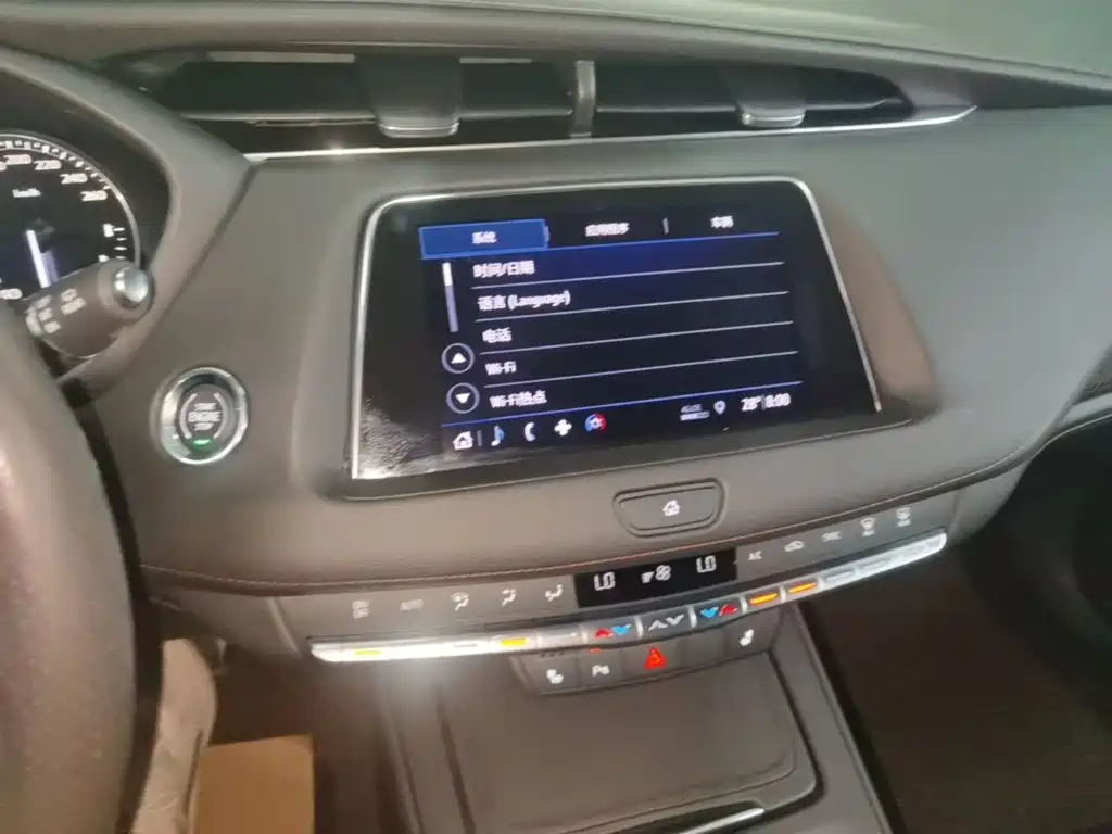 Cadillac XT4 2018 — фото 13