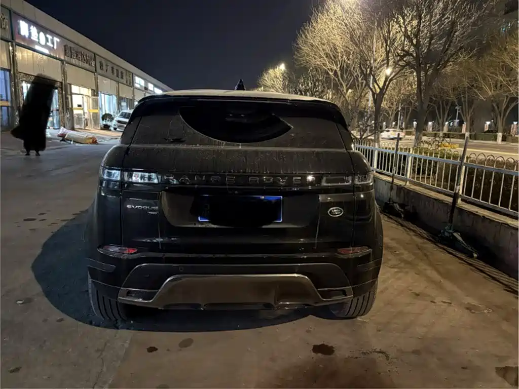 Land Rover Evoque 2023 — фото 8