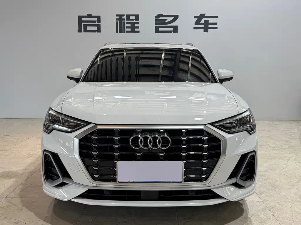 Audi Q3 2023 — фото 2