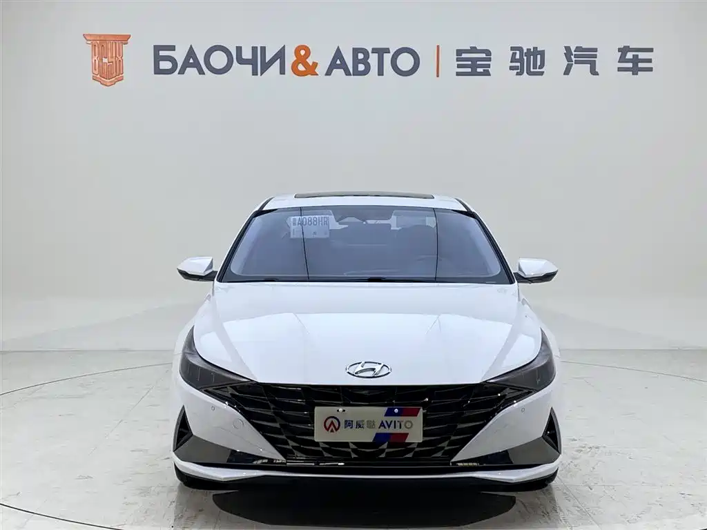 Hyundai Elantra 2023 — фото 23
