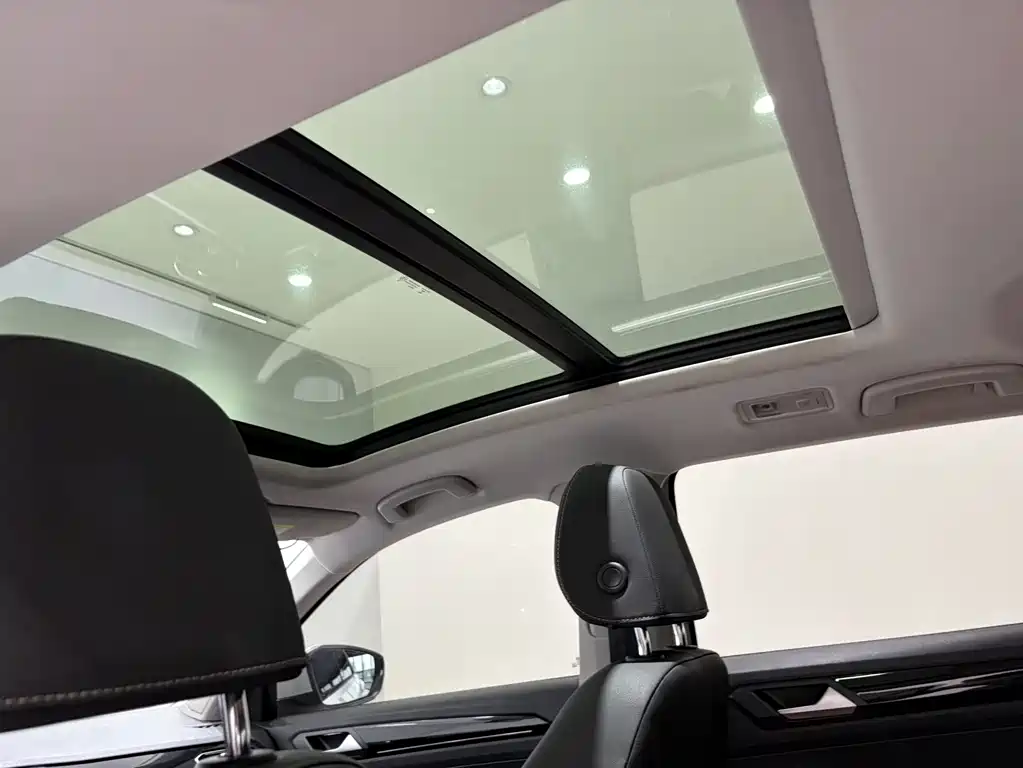 Volkswagen T-Roc 2022 — фото 17