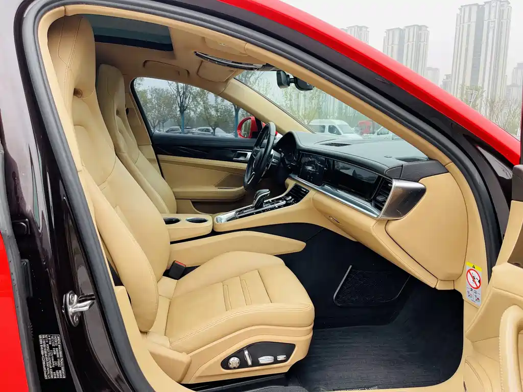Porsche Panamera 2018 — фото 11