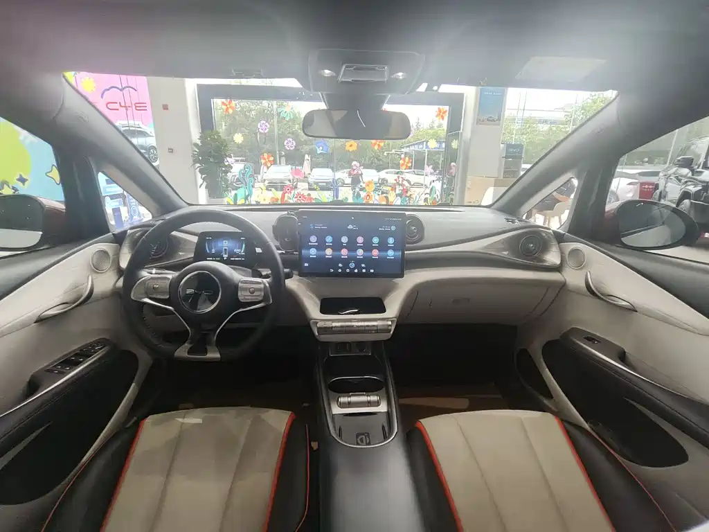 BYD Dolphin 2022 — фото 13