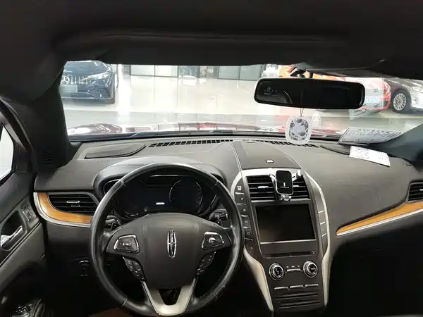Lincoln MKC 2014