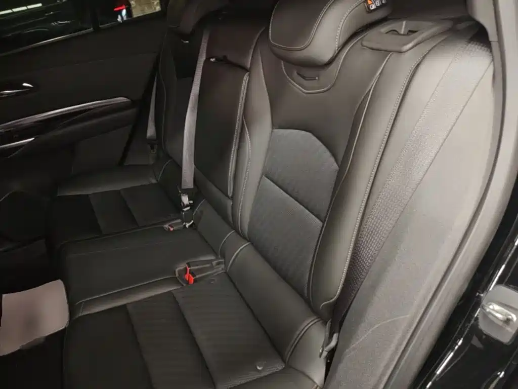 Cadillac XT4 2020 — фото 17