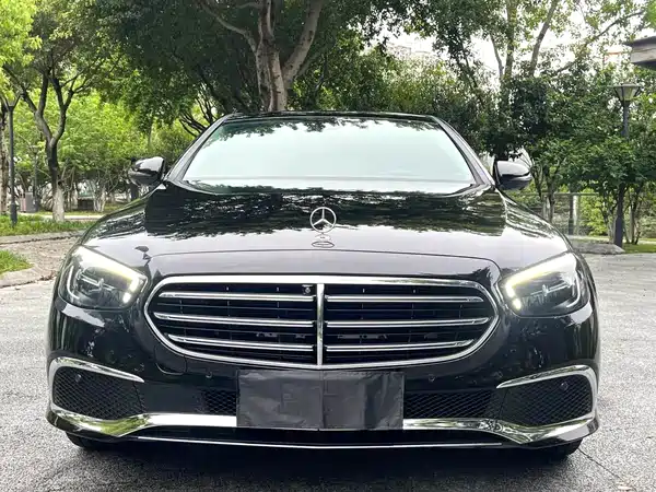 Mercedes-Benz E-Class 2023