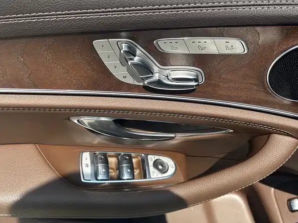 Mercedes-Benz E-Class 2021