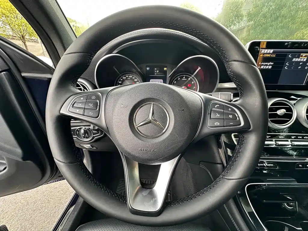 Mercedes-Benz GLC 2018 — фото 9