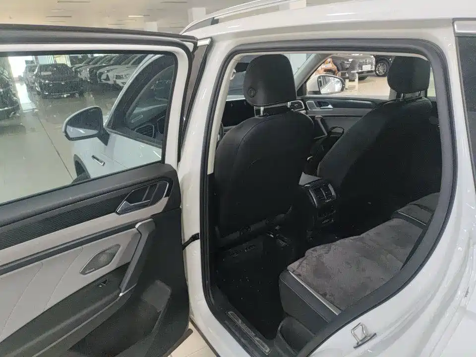 Volkswagen Tayron 2023