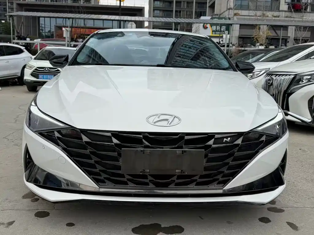Hyundai Elantra 2021 — фото 2