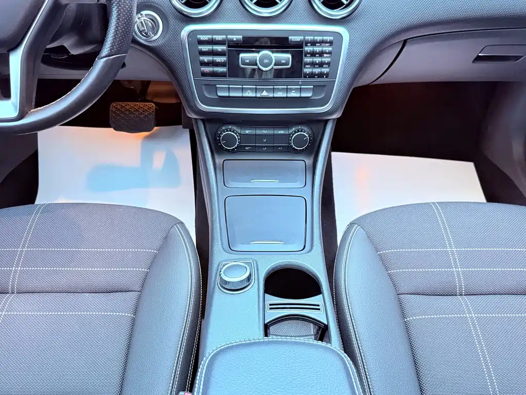 Mercedes-Benz A-Class 2014 — фото 14