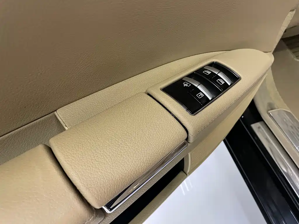 Mercedes-Benz S-Class 2010 — фото 28