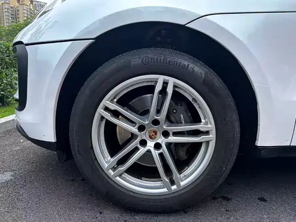Porsche Macan 2024