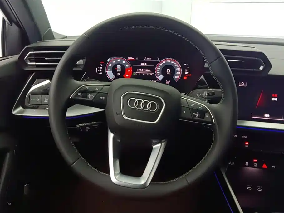 Audi A3 2025 — фото 15