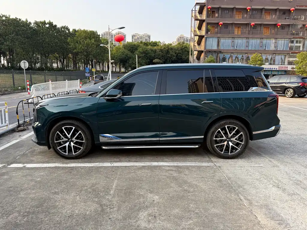 GAC Motor Trumpchi GS8 2023 — фото 23