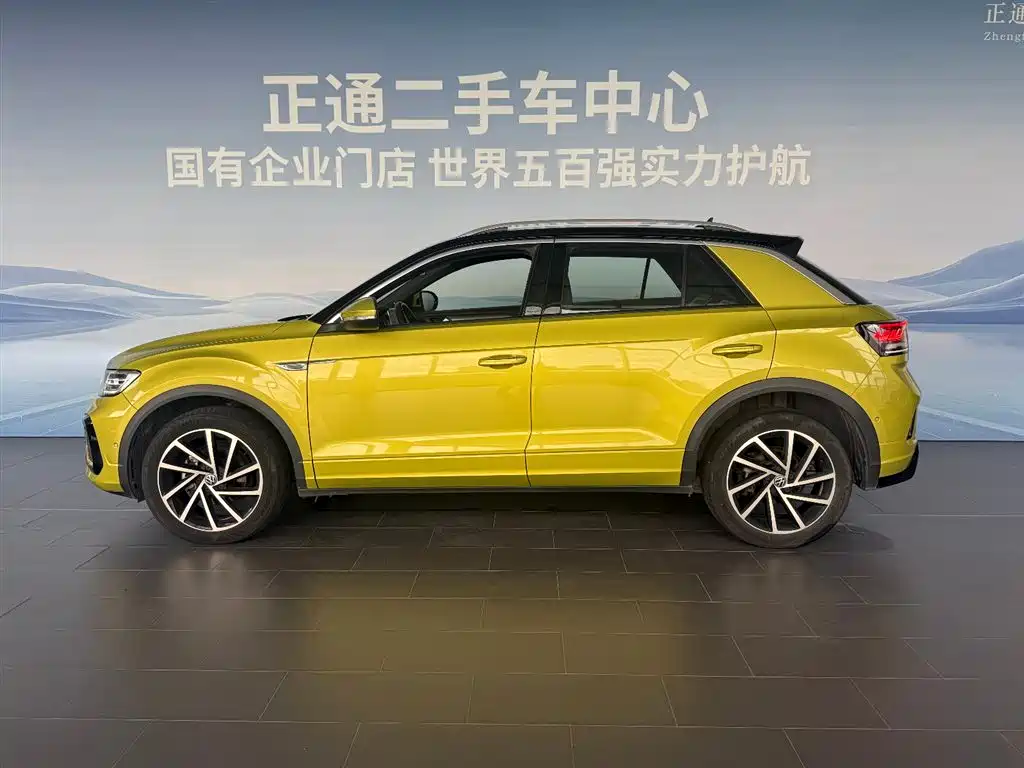 Volkswagen T-Roc 2023 — фото 2