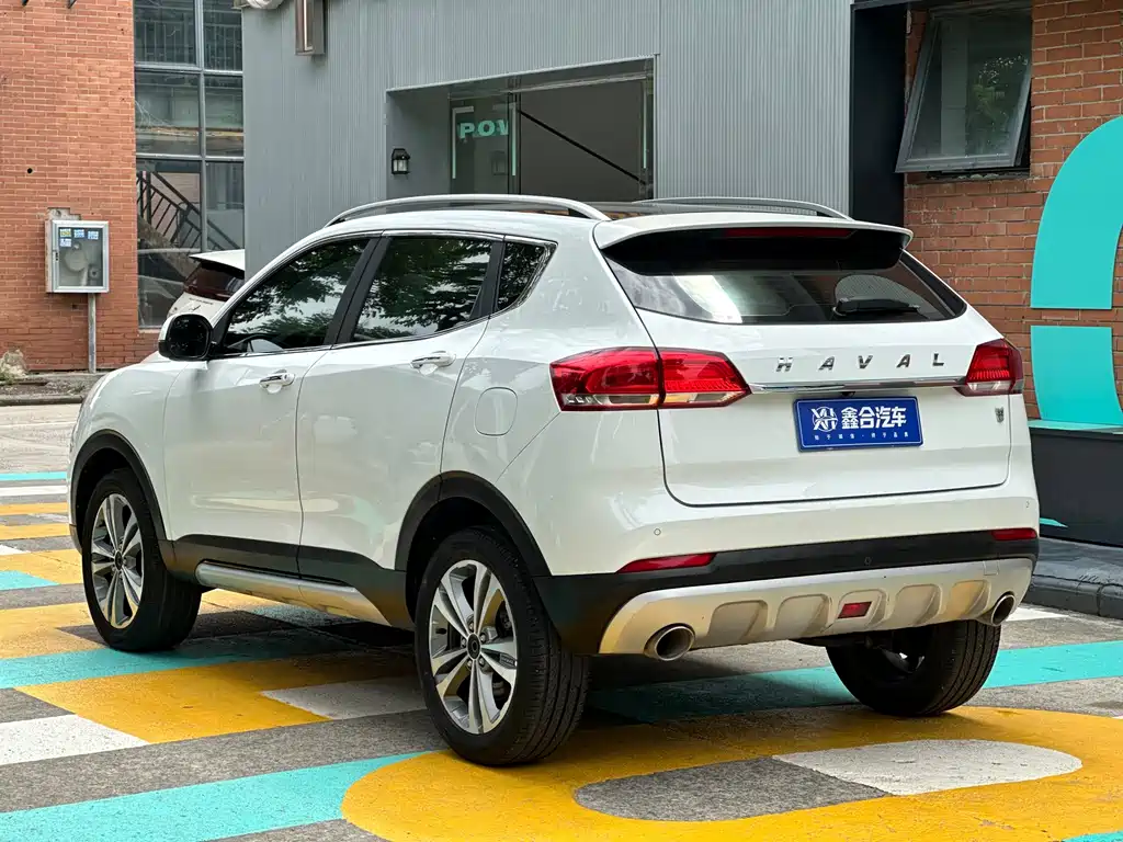 Haval H2s 2018 — фото 8