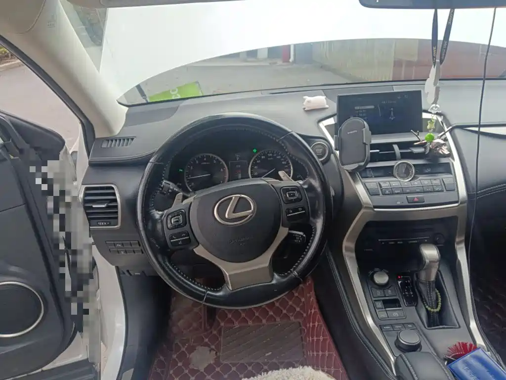 Lexus NX 2015 — фото 3