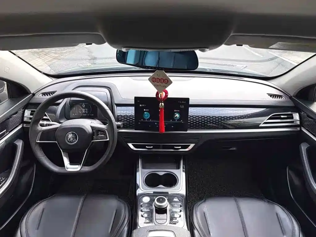 BYD Qin PLUS 2022 — фото 11