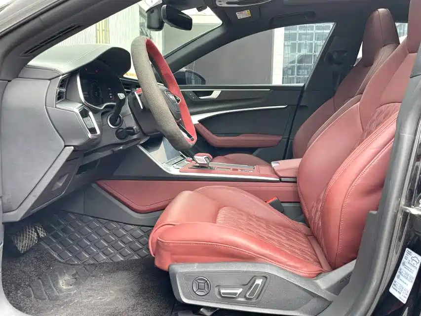 Audi A7L 2025