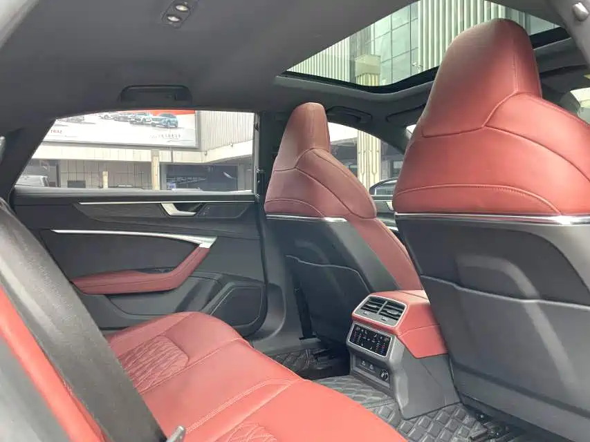 Audi A7L 2025 — фото 10