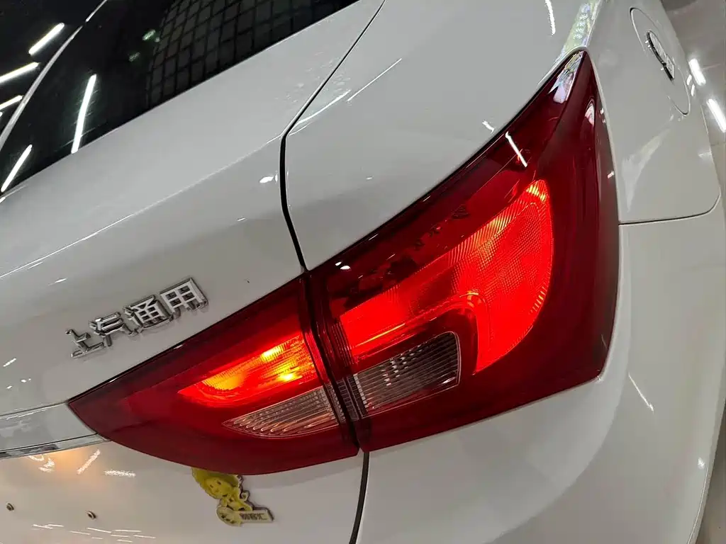 Buick Excelle GT 2015 — фото 13