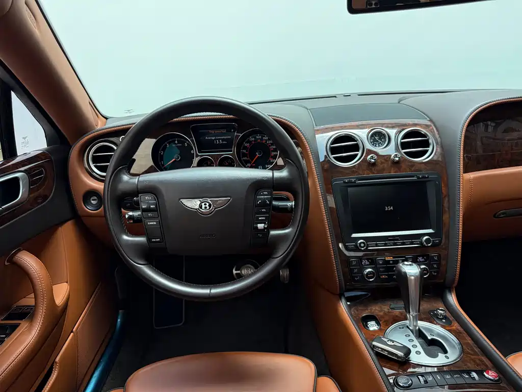 Bentley Flying Spur 2012 — фото 29