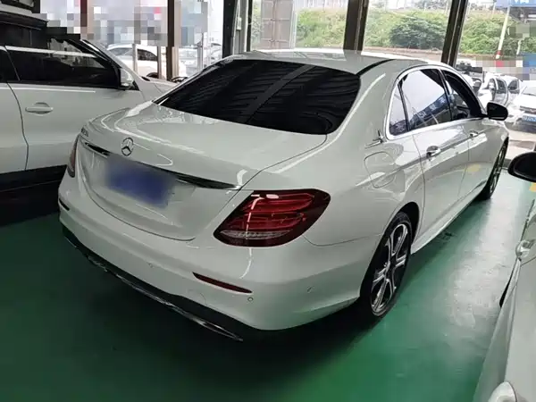 Mercedes-Benz E-Class 2016