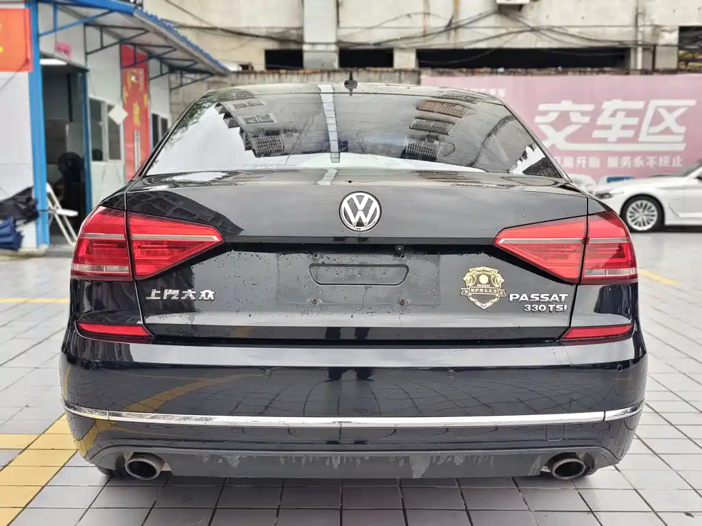 Volkswagen Passat 2017 — фото 20