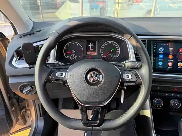 Volkswagen T-Roc 2018