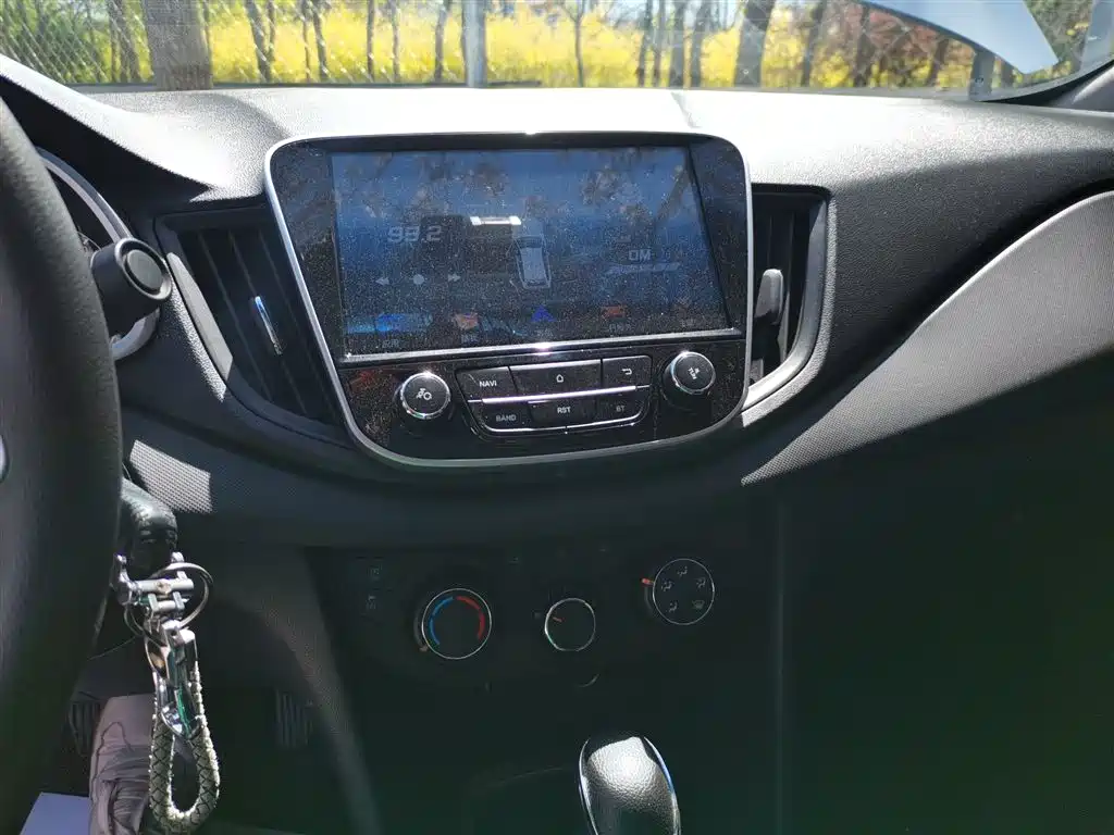Chevrolet Cavalier 2018 — фото 13