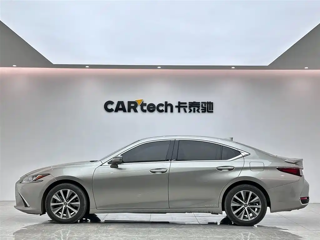 Lexus ES 2021 — фото 2