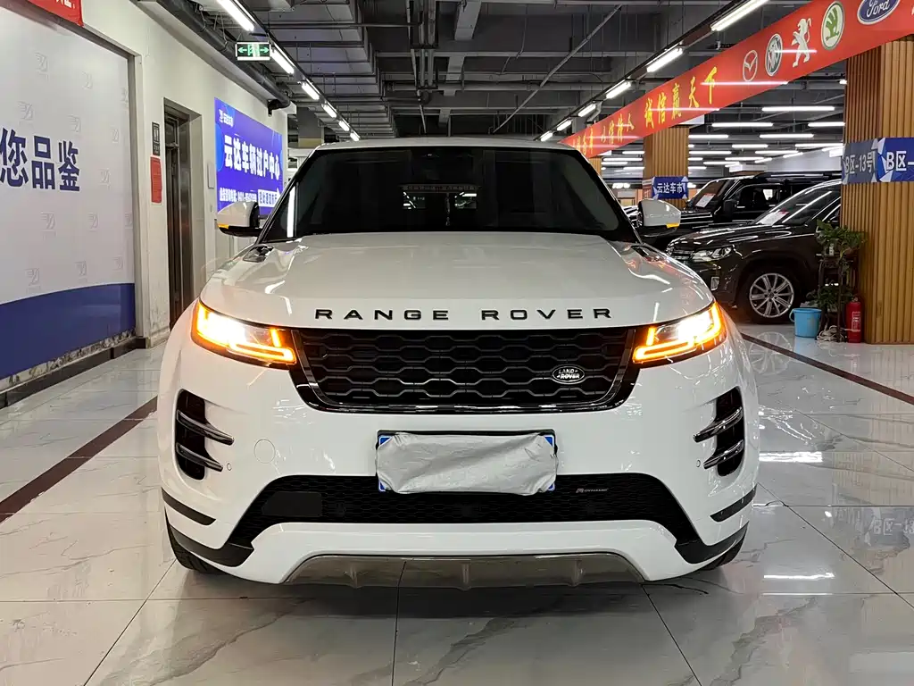 Land Rover Evoque 2023 — фото 1